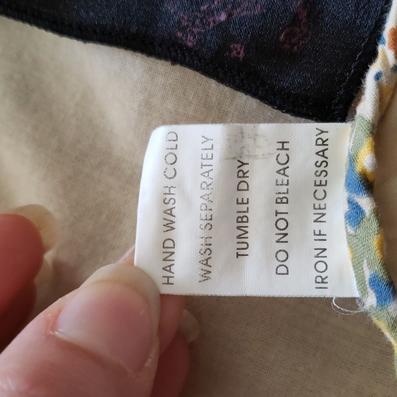 Miss Me Soft Yellow Western Floral Snap Front Blouse Size Medium - Picture 14 of 16